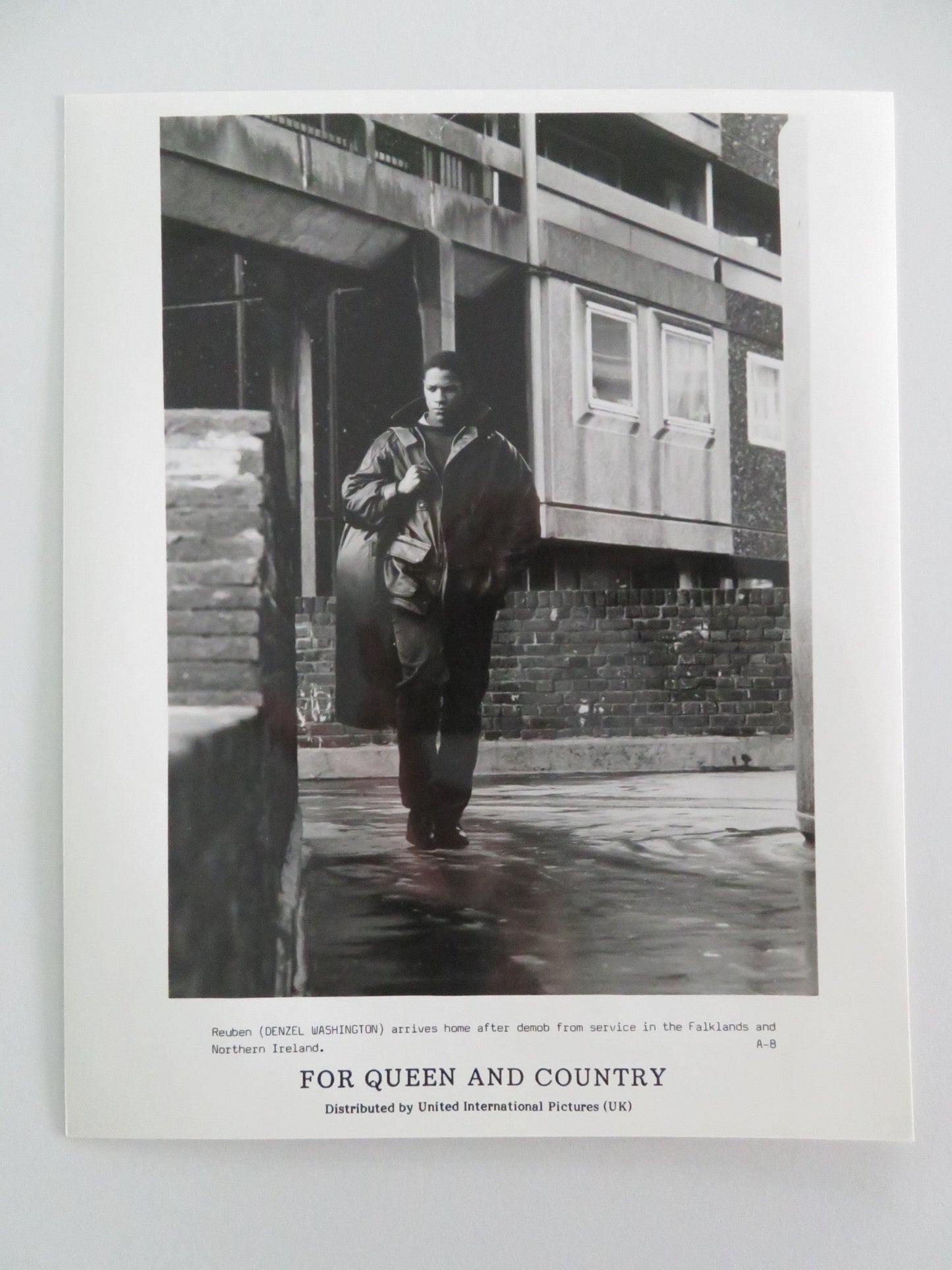 FOR QUEEN AND COUNTRY MOVIE STILL PHOTO LOT OF 6 DENZEL WASHINGTON D. HEALY 1988 Movie posters