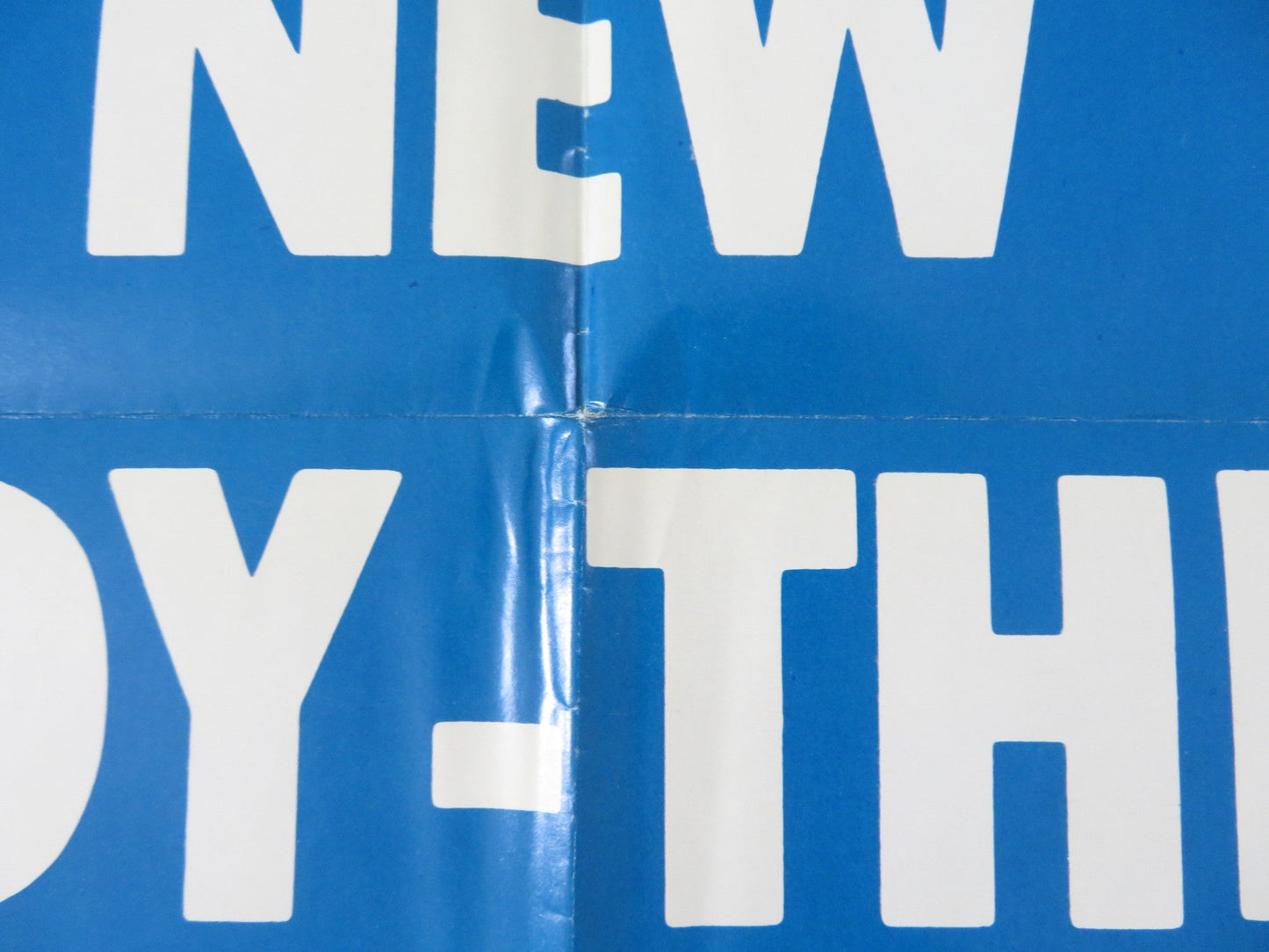 FOUL PLAY - ADVANCE TEASER FOLDED US ONE SHEET POSTER CHEVY CHASE G. HAWN 1978 Rendezvous Cinema Movie posters