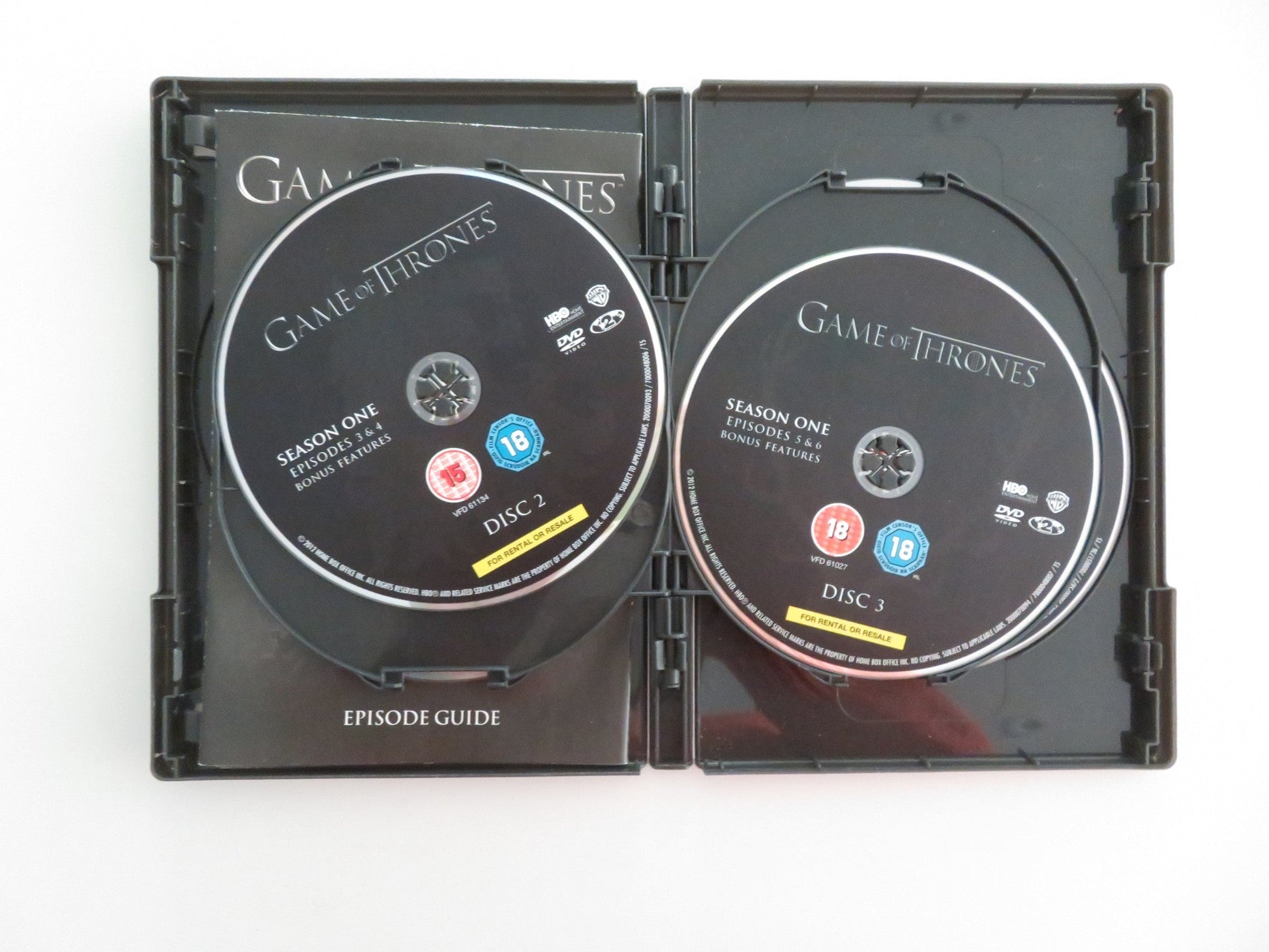 GAMES OF THRONES THE COMPLETE FIRST SEASON (DVD) KIT HARINGTON 2011 REGION 2 - Rendezvous Cinema