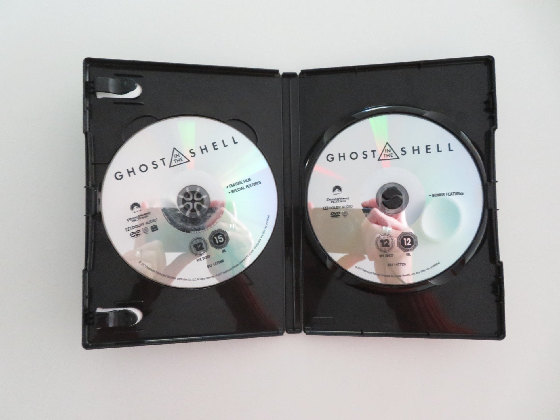 GHOST IN THE SHELL - 2 DISCS (DVD) SCARLETT JOHANSSON PILOU ASBAEK 2017 REGION 2 - Rendezvous Cinema