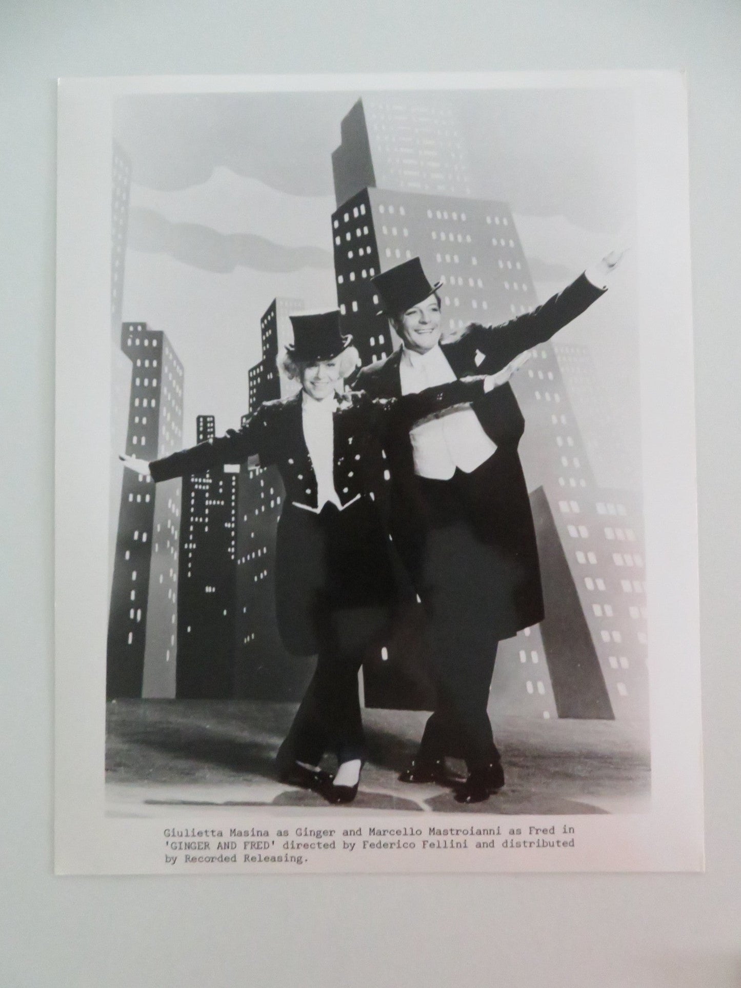 GINGER & FRED MOVIE STILL PHOTO LOT OF 9 MARCELLO MASTROIANNI G. MASINA 1986 - Rendezvous Cinema
