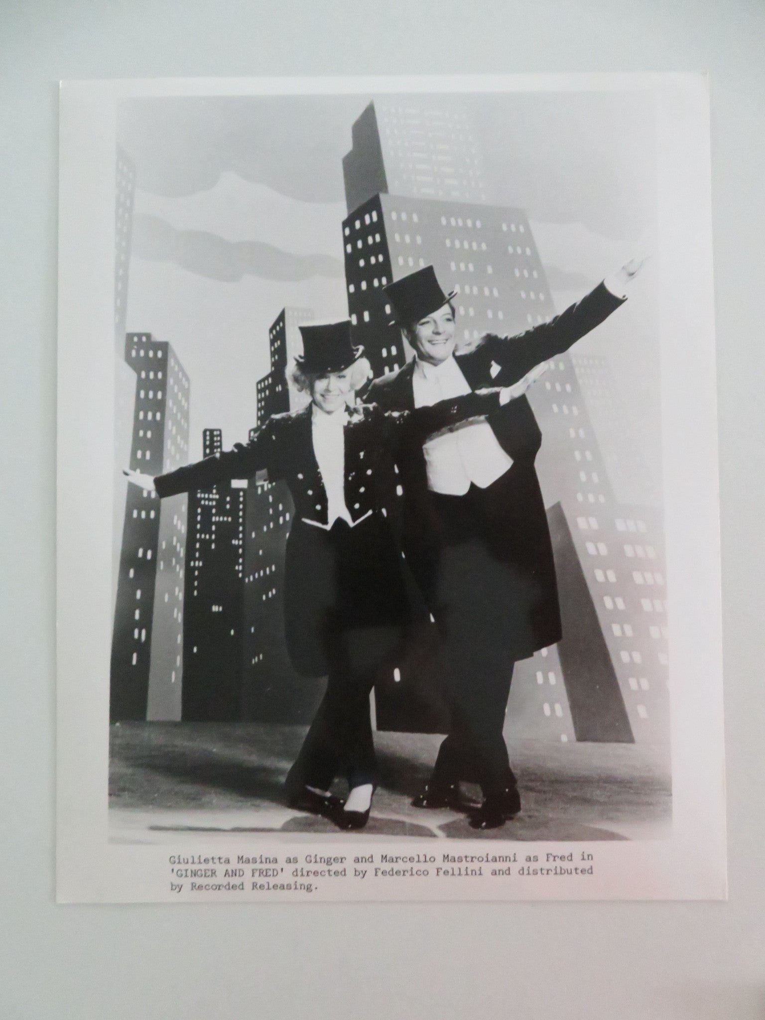 GINGER & FRED MOVIE STILL PHOTO LOT OF 9 MARCELLO MASTROIANNI G. MASINA 1986 - Rendezvous Cinema