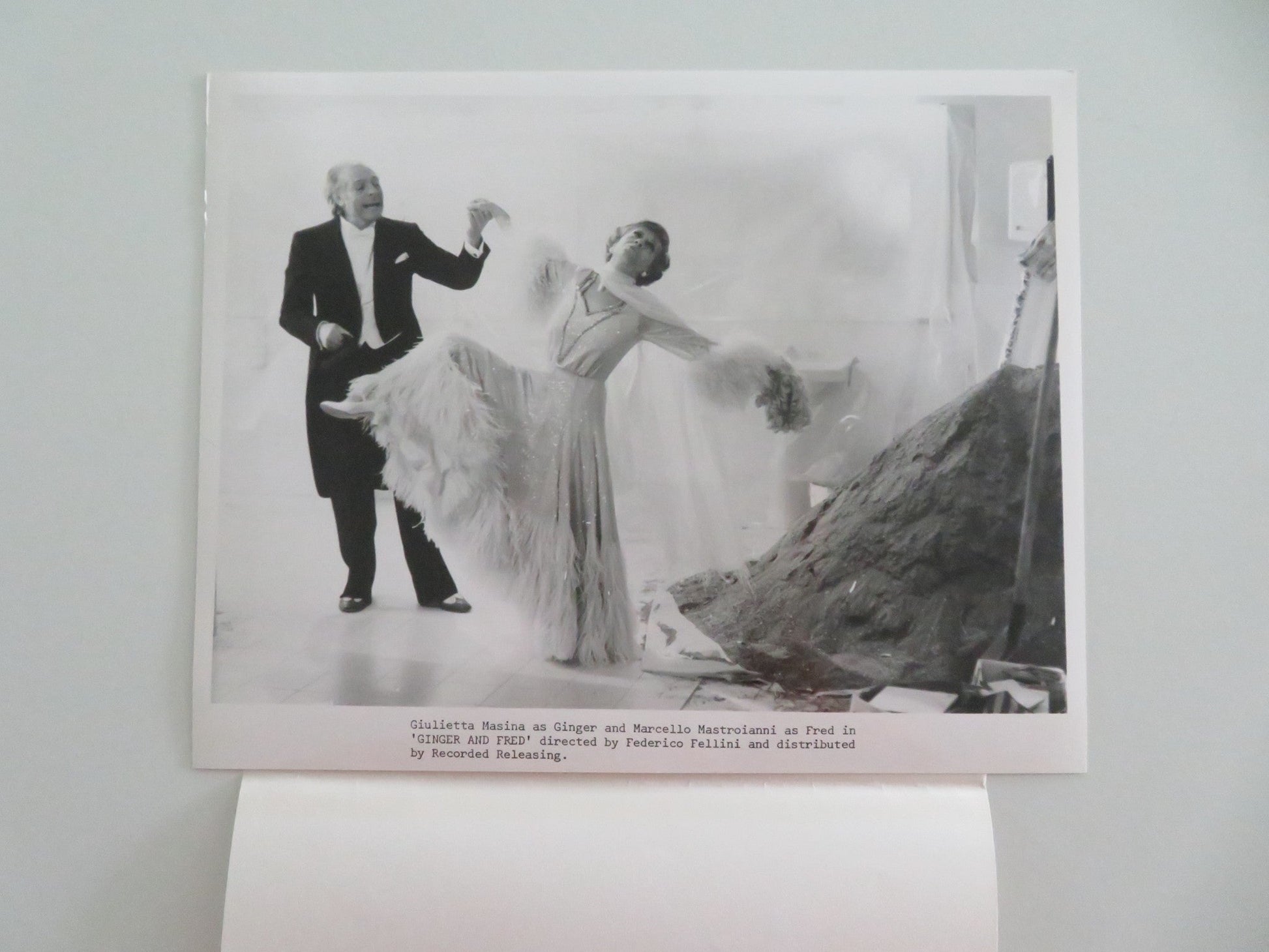 GINGER & FRED MOVIE STILL PHOTO LOT OF 9 MARCELLO MASTROIANNI G. MASINA 1986 - Rendezvous Cinema