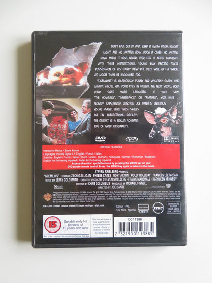 GREMLINS (DVD) ZACH GALLIGAN PHOEBE CATES COREY FELDMAN 1984 REGION 2 Movie posters
