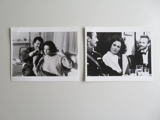 HALF MOON STREET - A MOVIE STILL PHOTO LOT OF 2 SIGOURNEY WEAVER M. CAINE 1986 - Rendezvous Cinema