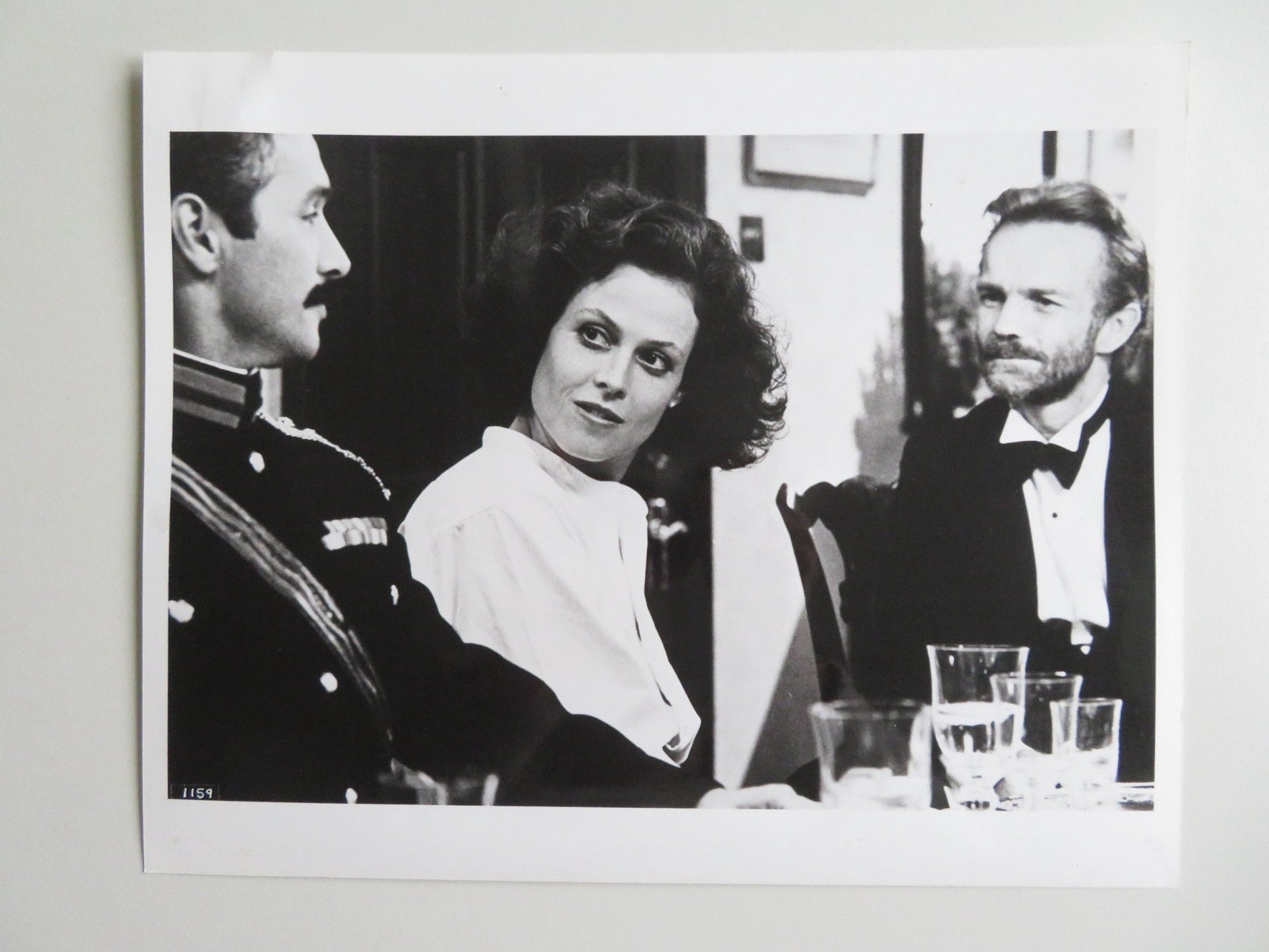 HALF MOON STREET - A MOVIE STILL PHOTO LOT OF 2 SIGOURNEY WEAVER M. CAINE 1986 - Rendezvous Cinema