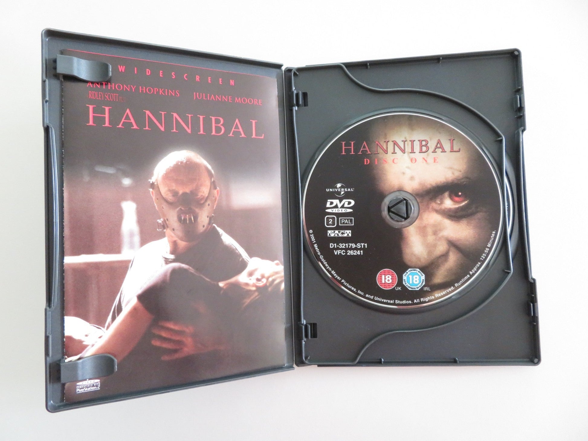 HANNIBAL - DELECTABLE 2 DISC DVD (DVD) ANTHONY HOPKINS MOORE 2001 REGION 2 Movie posters