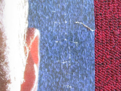 HARD RAIN VHS VIDEO POSTER ROLLED CHRISTIAN SLATER MORGAN FREEMAN 1998 Rendezvous Cinema Movie posters