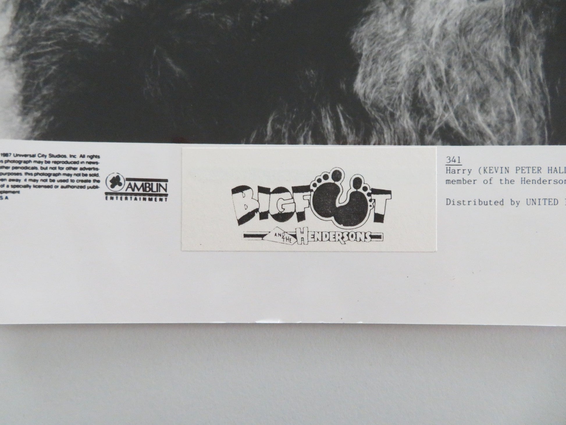 HARRY AND THE HENDERSONS MOVIE STILL PHOTO KEVIN PETER HALL JOHN LITHGOW 1987 Movie posters