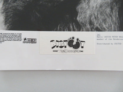 HARRY AND THE HENDERSONS MOVIE STILL PHOTO KEVIN PETER HALL JOHN LITHGOW 1987 Movie posters