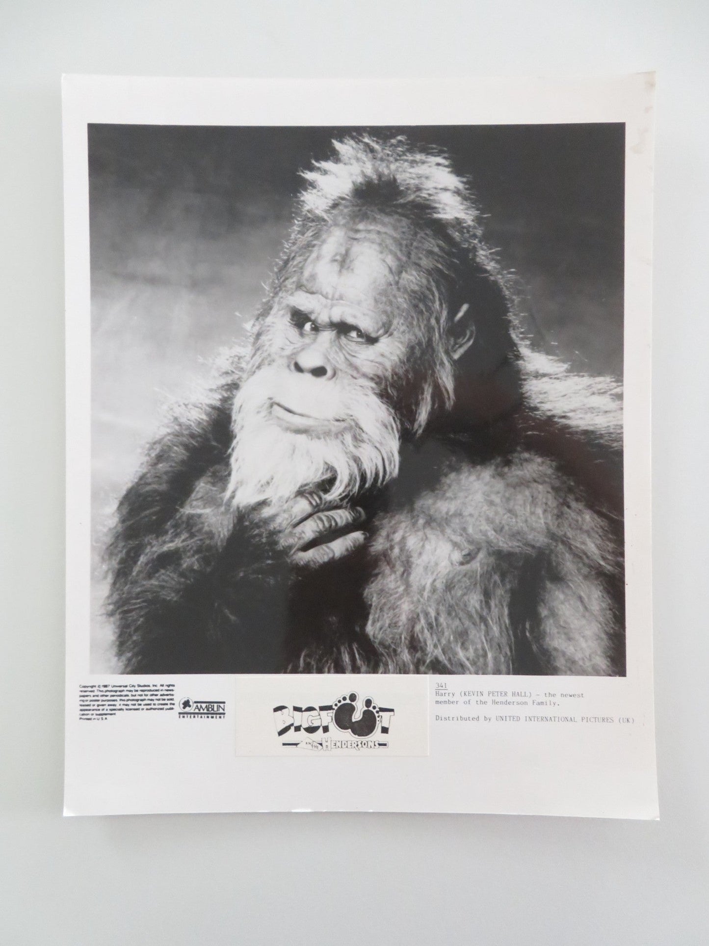 HARRY AND THE HENDERSONS MOVIE STILL PHOTO KEVIN PETER HALL JOHN LITHGOW 1987 Movie posters