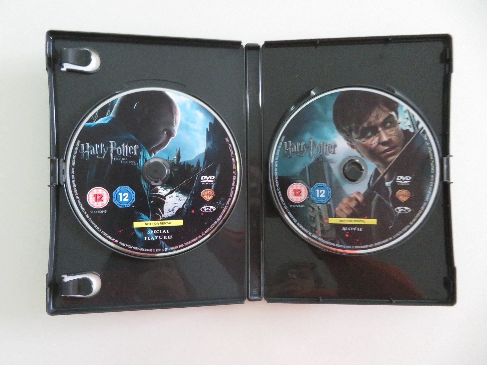 HARRY POTTER AND THE DEATHLY HALLOWS PART 1 (DVD) DANIEL RADCLIFFE 2010 REGION 2 Movie posters