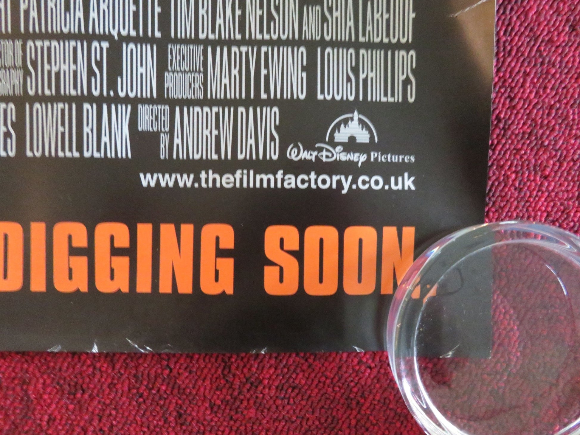 HOLES - A UK QUAD ROLLED POSTER DISNEY SHIA LA BEOUF SIGOURNEY WEAVER 2003 Movie posters