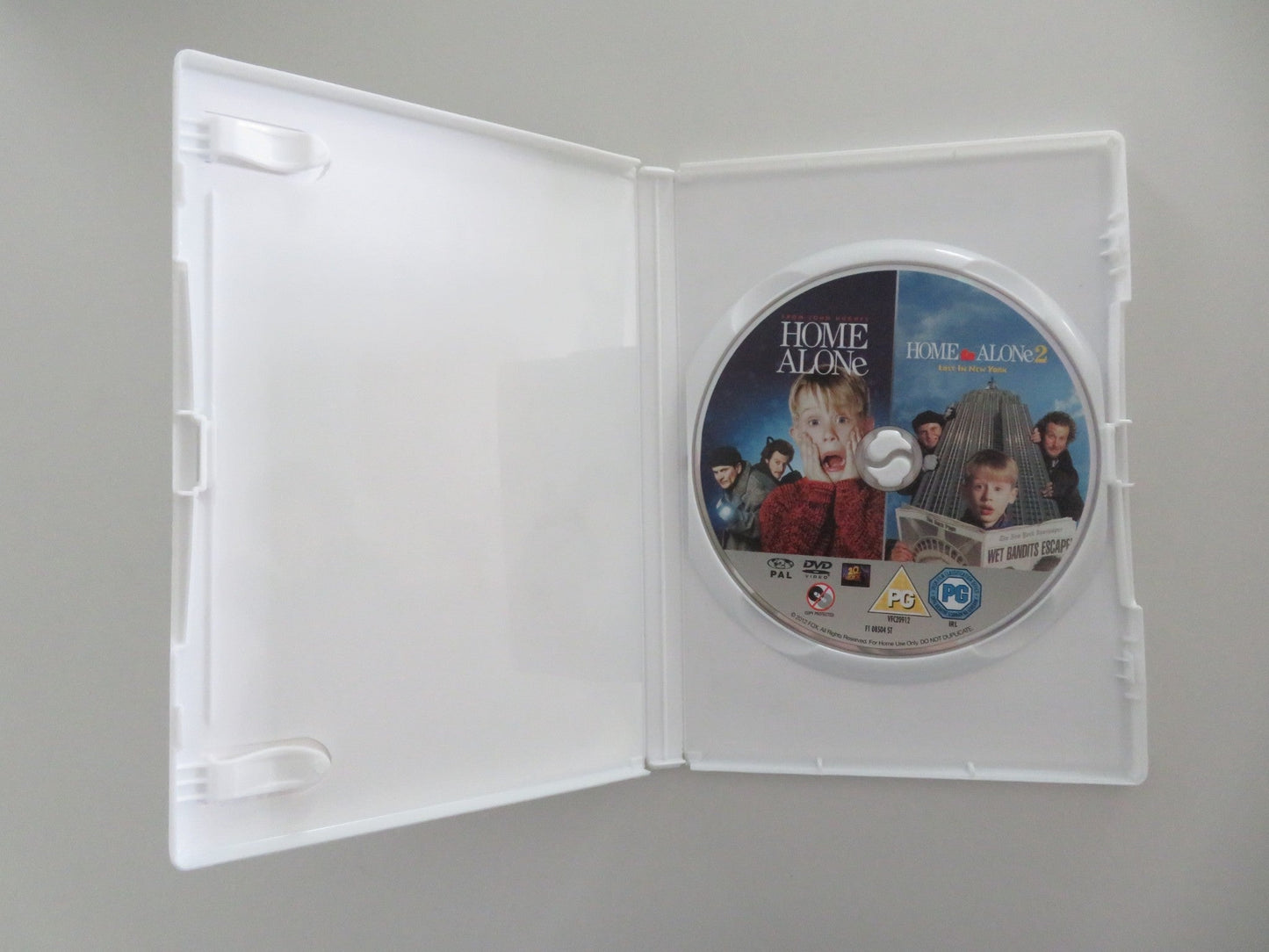 HOME ALONE + HOME ALONE 2 - DOUBLE PACK (DVD) MACAULEY CULKIN 1990 REGION 2 Movie posters