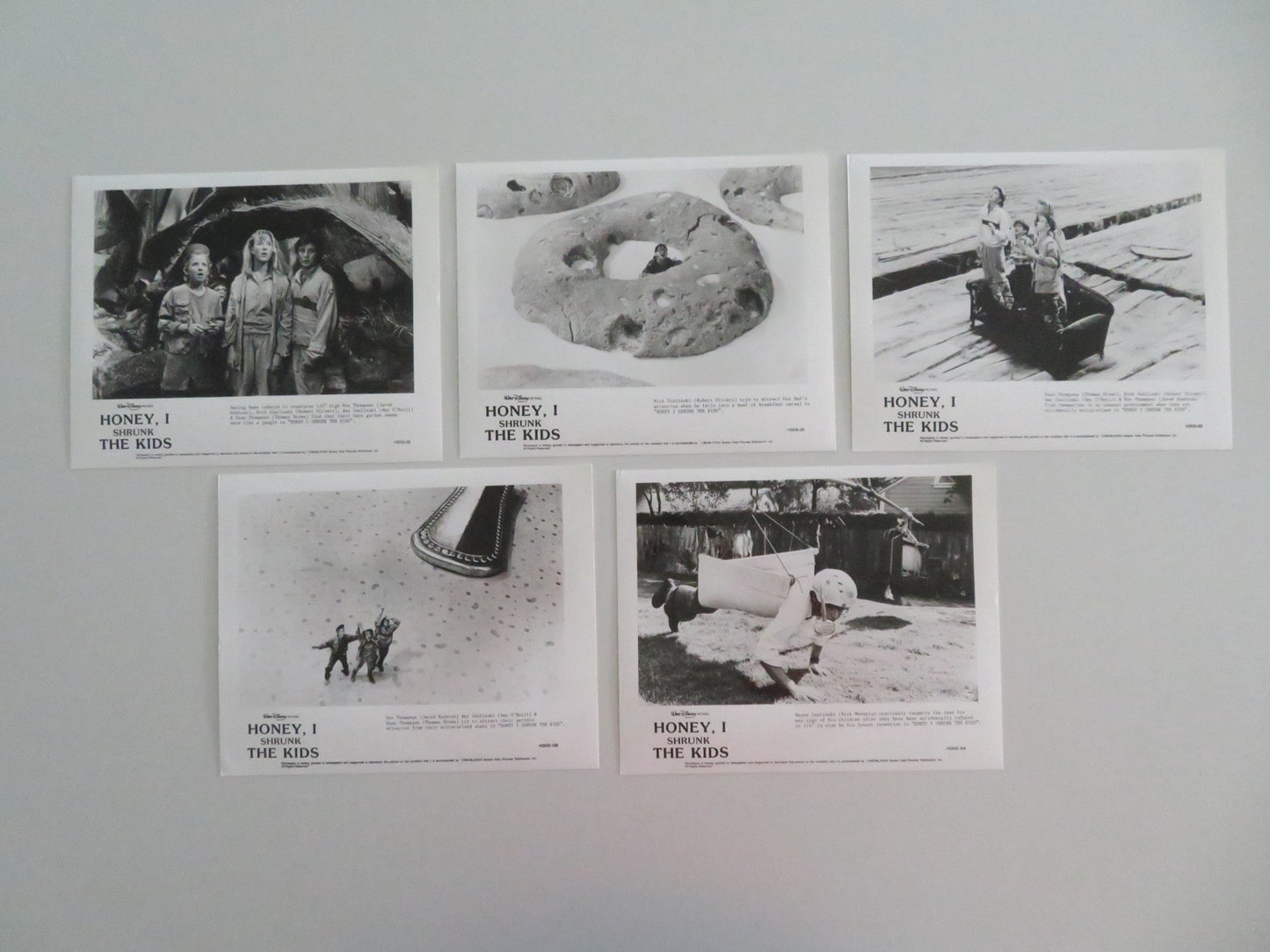 HONEY I SHRUNK THE KIDS MOVIE STILL PHOTO LOT OF 5 DISNEY RICK MORANIS 1989 - Rendezvous Cinema