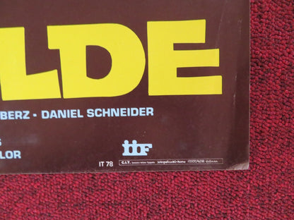 HOT RESORT - A ITALIAN FOTOBUSTA POSTER CANNON TOM PARSEKIAN MICHAEL KERZ 1985 Rendezvous Cinema Movie posters