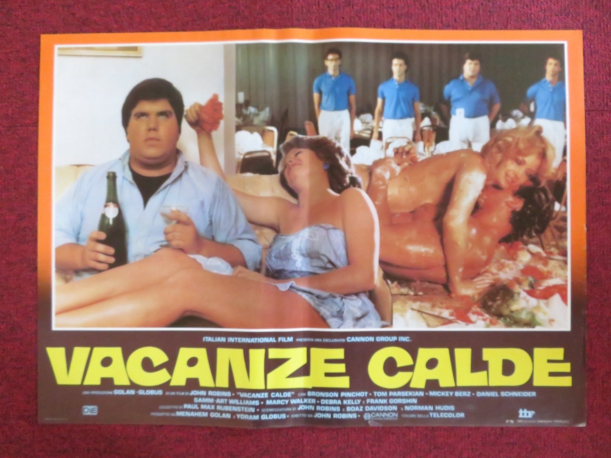 HOT RESORT - A ITALIAN FOTOBUSTA POSTER CANNON TOM PARSEKIAN MICHAEL KERZ 1985 Rendezvous Cinema Movie posters