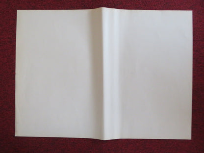 HOT RESORT - B ITALIAN FOTOBUSTA POSTER CANNON TOM PARSEKIAN MICHAEL KERZ 1985 Rendezvous Cinema Movie posters