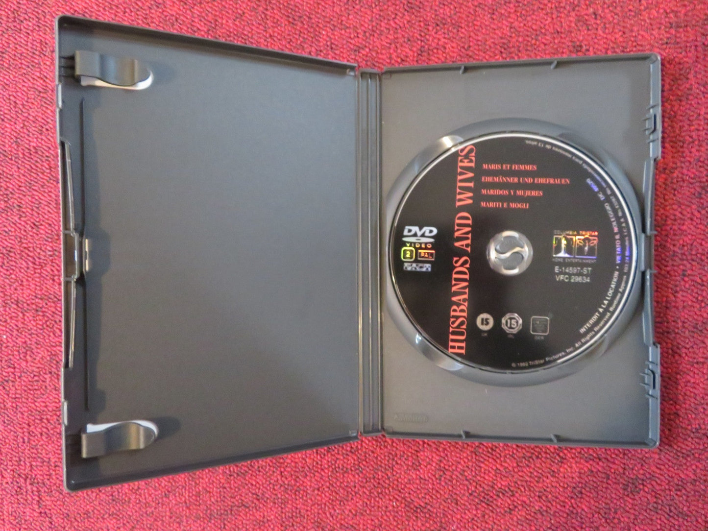 HUSBANDS AND WIVES WIDESCREEN (DVD) WOODY ALLEN MIA FARROW 1992 REGION 2 Rendezvous Cinema Movie posters