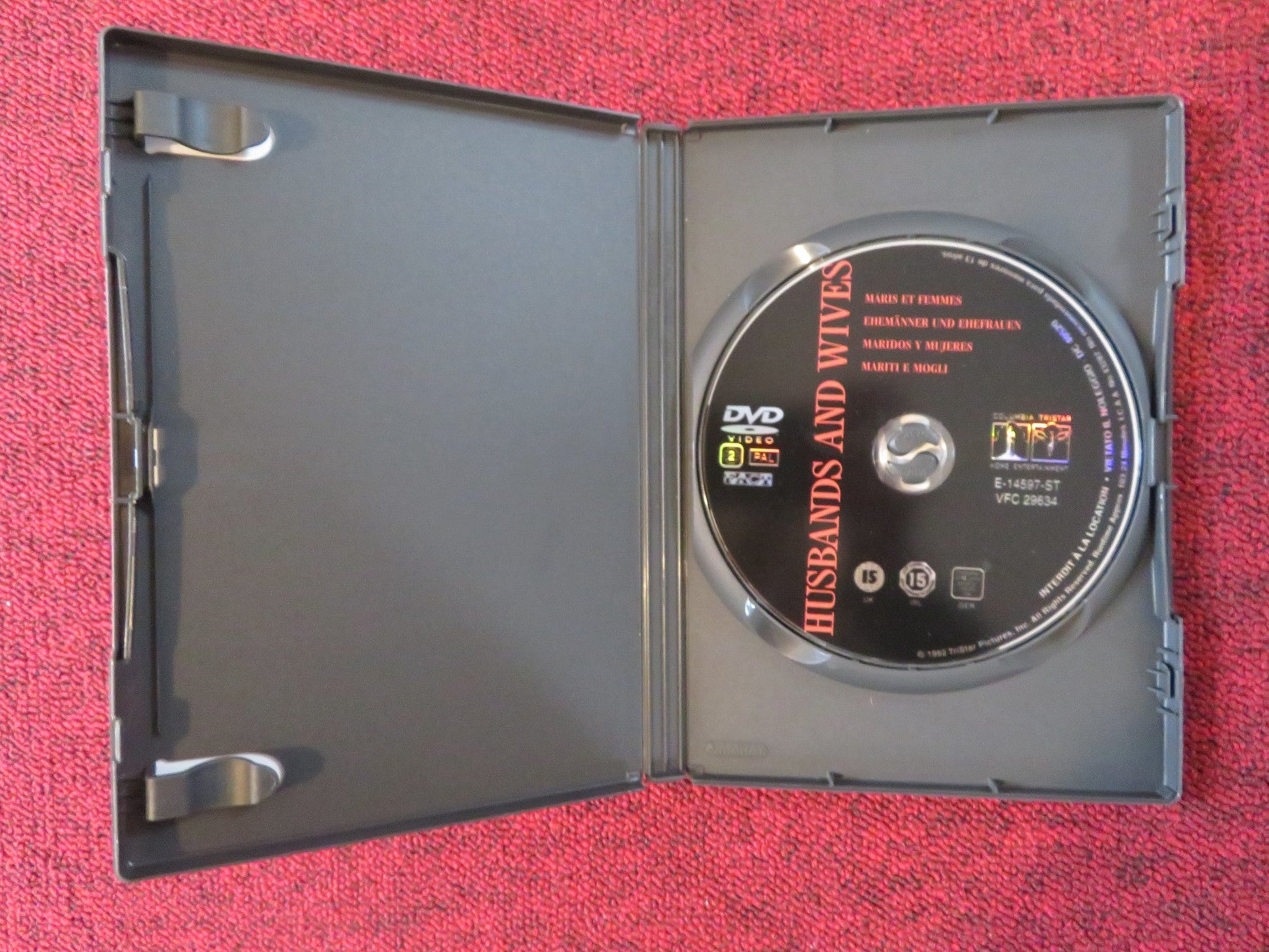 HUSBANDS AND WIVES WIDESCREEN (DVD) WOODY ALLEN MIA FARROW 1992 REGION 2 Rendezvous Cinema Movie posters