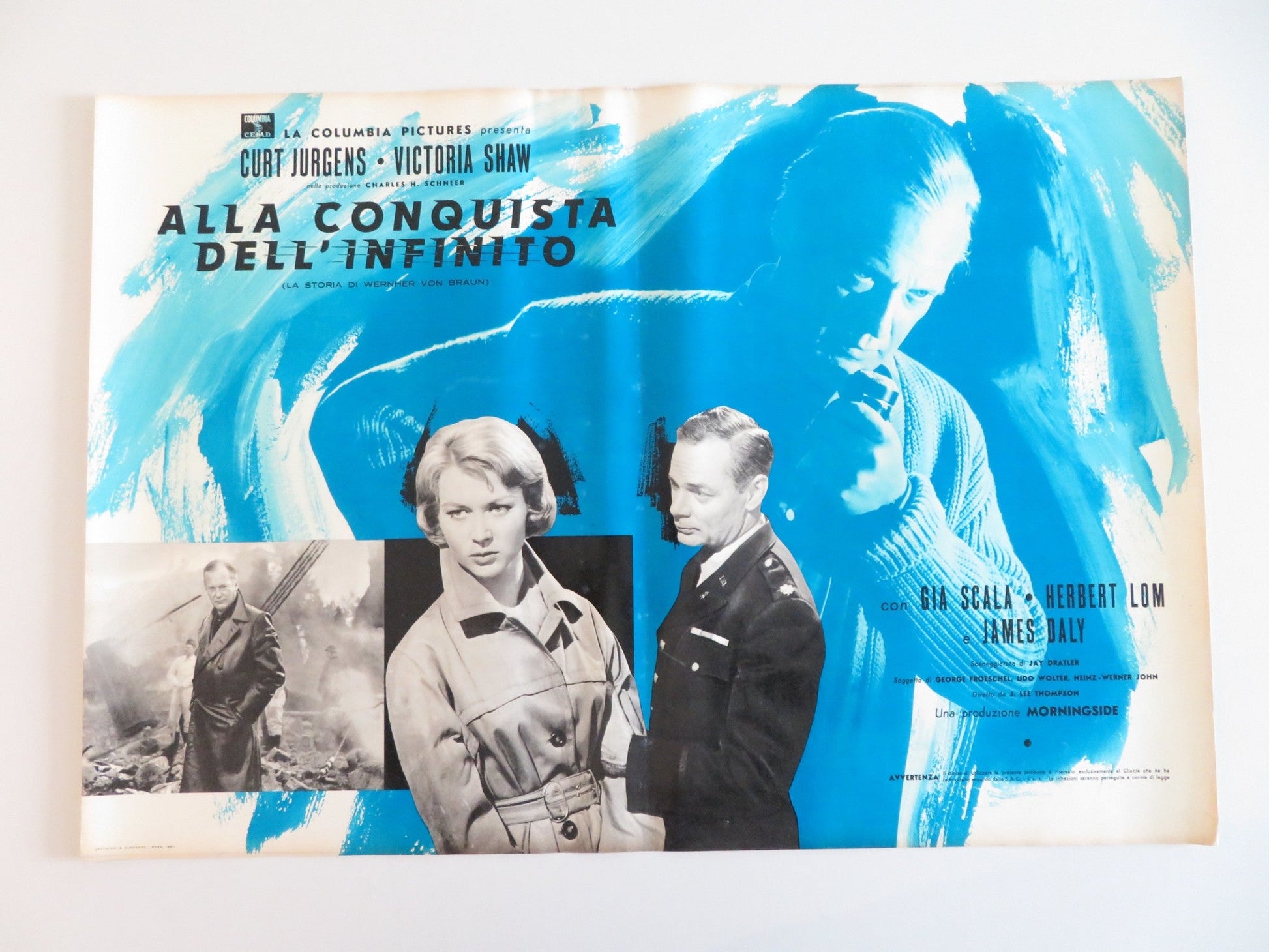 I AIM AT THE STARS - A ITALIAN FOTOBUSTA POSTER CURT JURGENS VICTORIA SHAW 1960 Rendezvous Cinema Movie posters