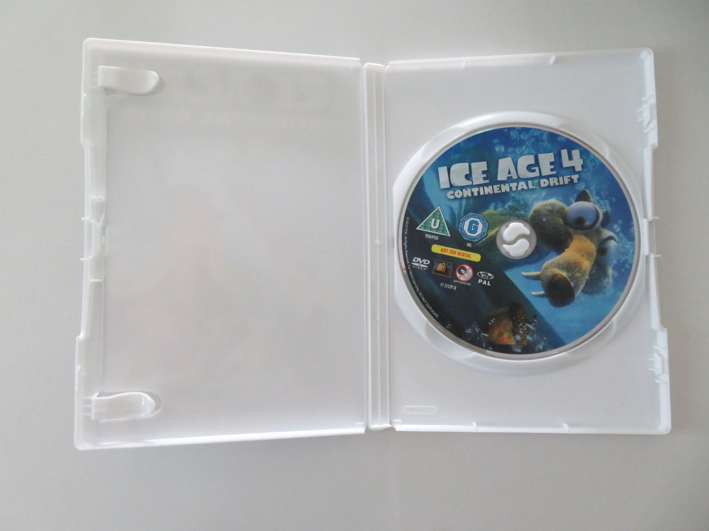 Ice Age 4: Continental Drift (DVD) Ray Romano John Leguizamo 2012 Region 2 Movie posters