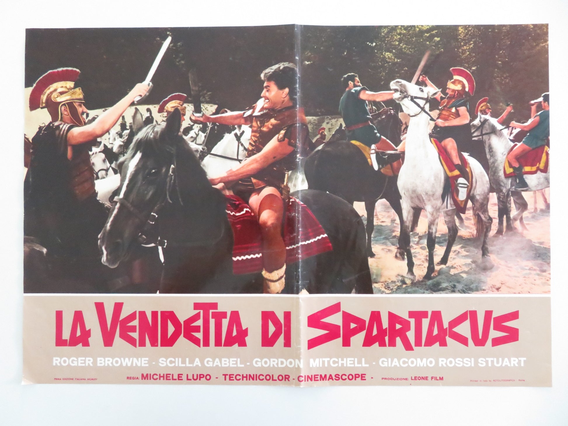 THE REVENGE OF SPARTACUS - B ITALIAN FOTOBUSTA POSTER ROGER BROWNE R1972 - Rendezvous Cinema