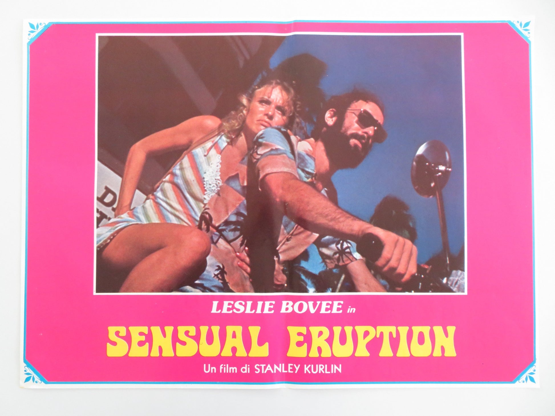 ERUPTION - C ITALIAN FOTOBUSTA POSTER LESLIE BOVEE JOHN HOLMES 1977 - Rendezvous Cinema