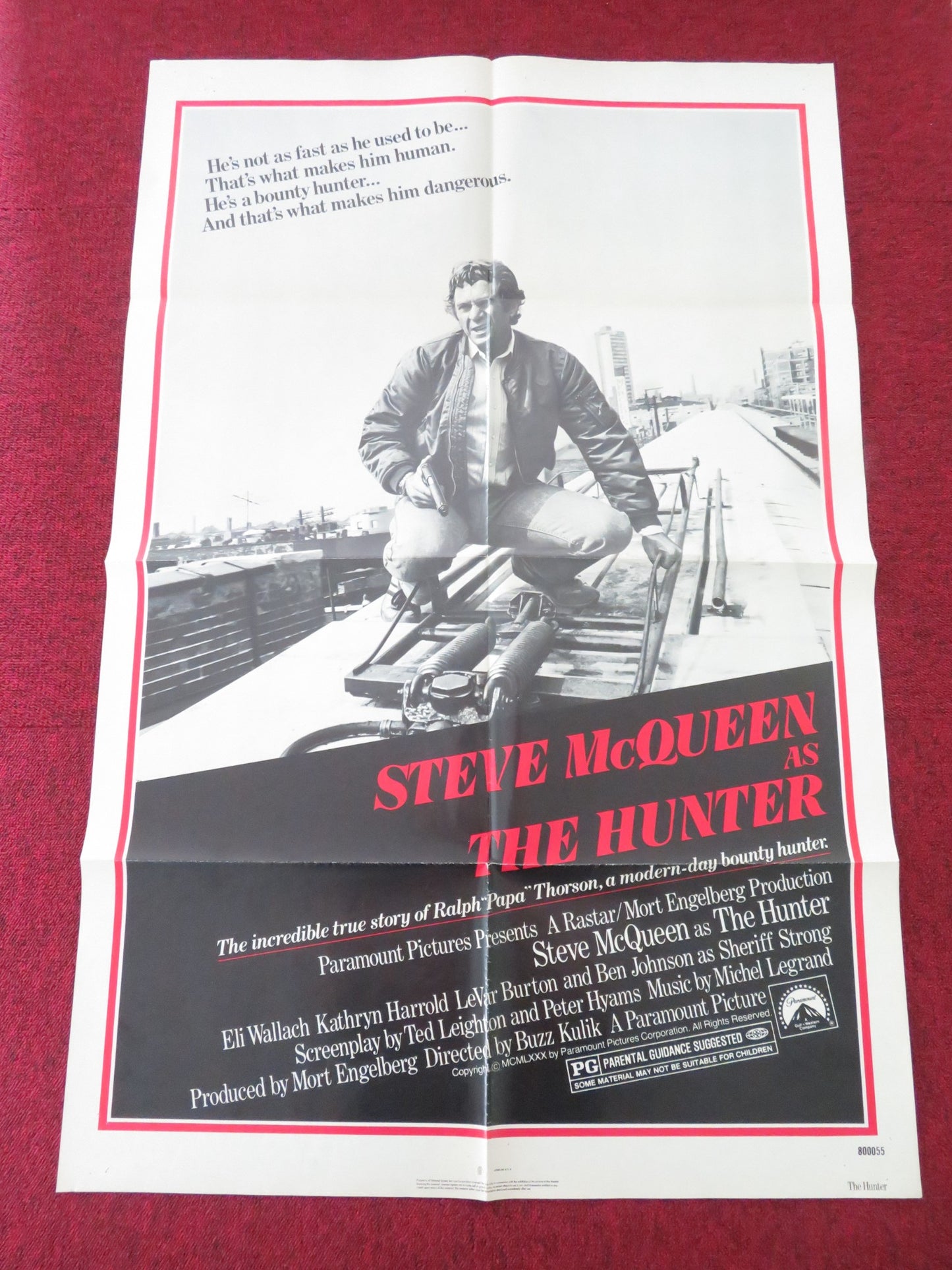 THE HUNTER FOLDED US ONE SHEET POSTER STEVE MCQUEEN ELI WALLACH 1980 - Rendezvous Cinema