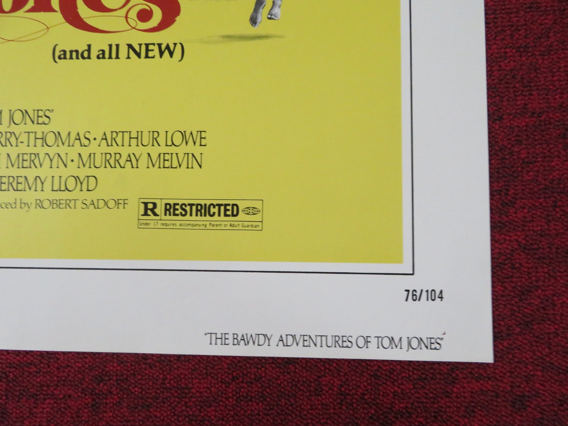 THE BAWDY ADVENTURES OF TOM JONES FOLDED US ONE SHEET POSTER NICKY HENSON 1976 - Rendezvous Cinema