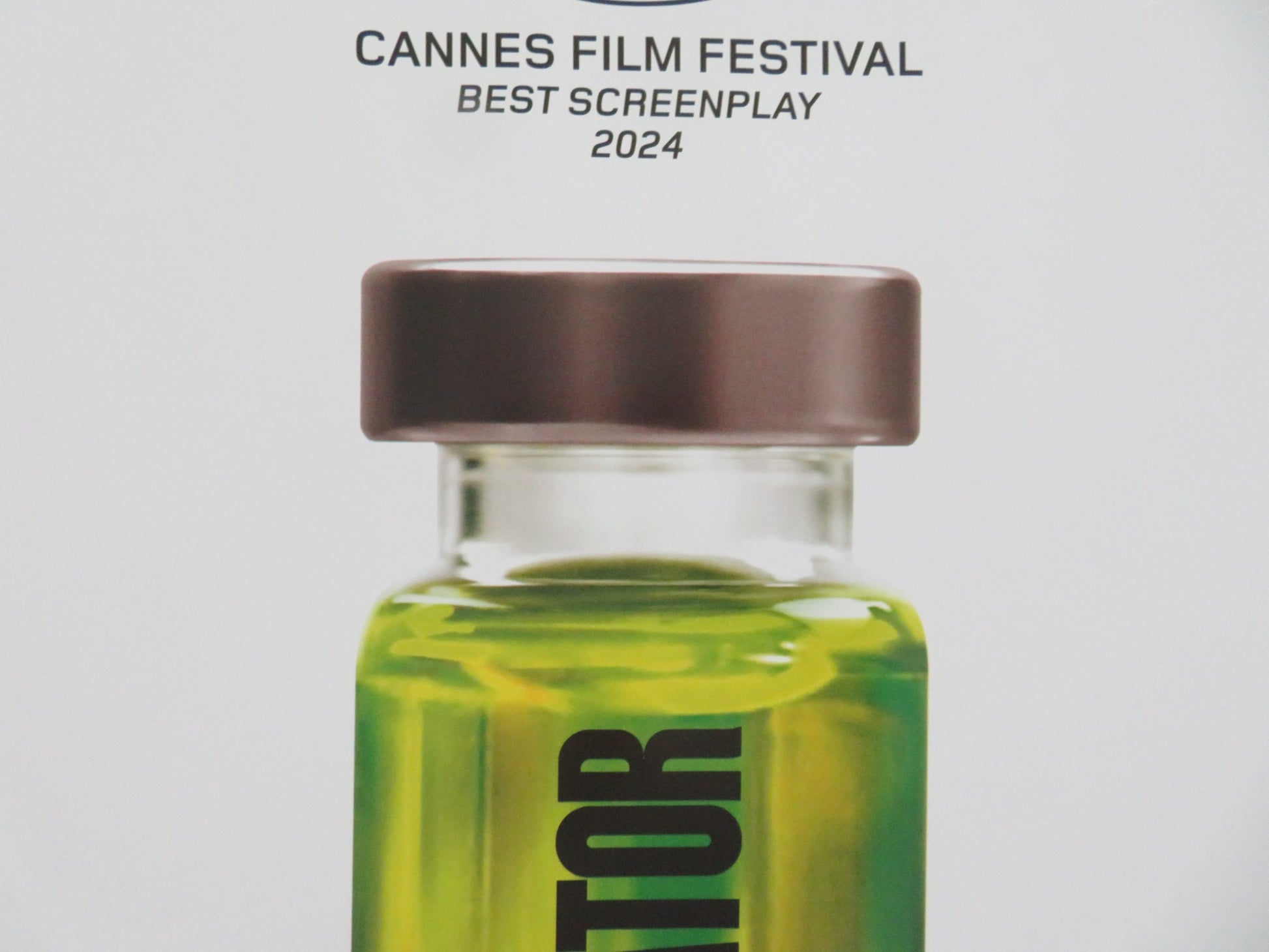 THE SUBSTANCE UK QUAD ROLLED POSTER DEMI MOORE MARGARET QUALLEY 2024 - Rendezvous Cinema