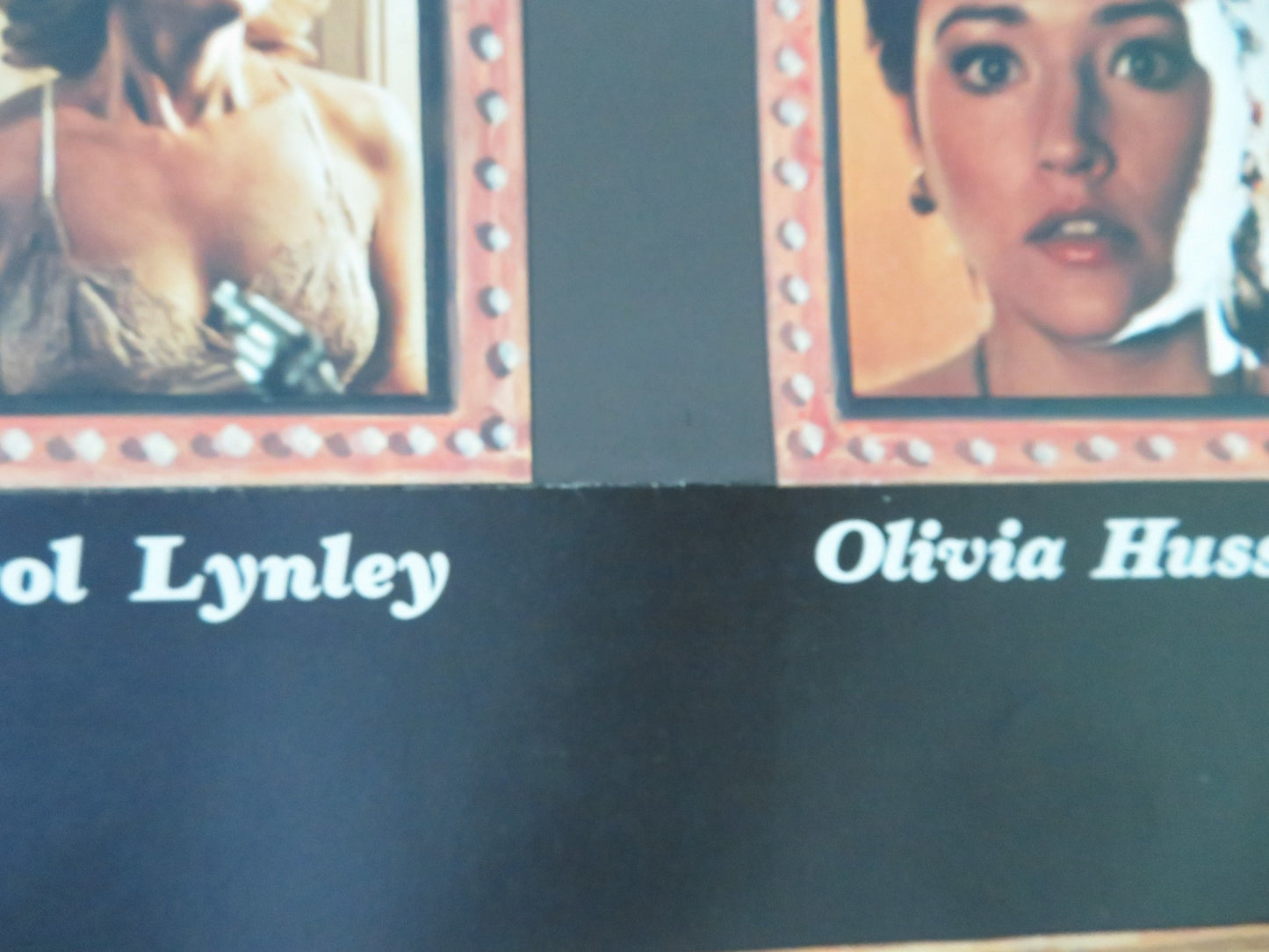 THE CAT AND THE CANARY US TRI FOLDED ONE SHEET ROLLED POSTER HONOR BLACKMAN 1978 - Rendezvous Cinema