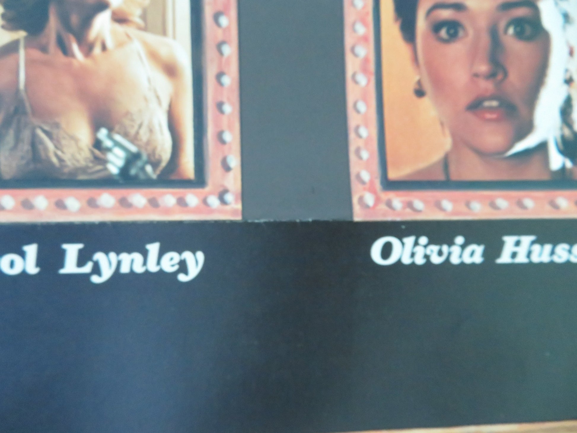 THE CAT AND THE CANARY US TRI FOLDED ONE SHEET ROLLED POSTER HONOR BLACKMAN 1978 - Rendezvous Cinema