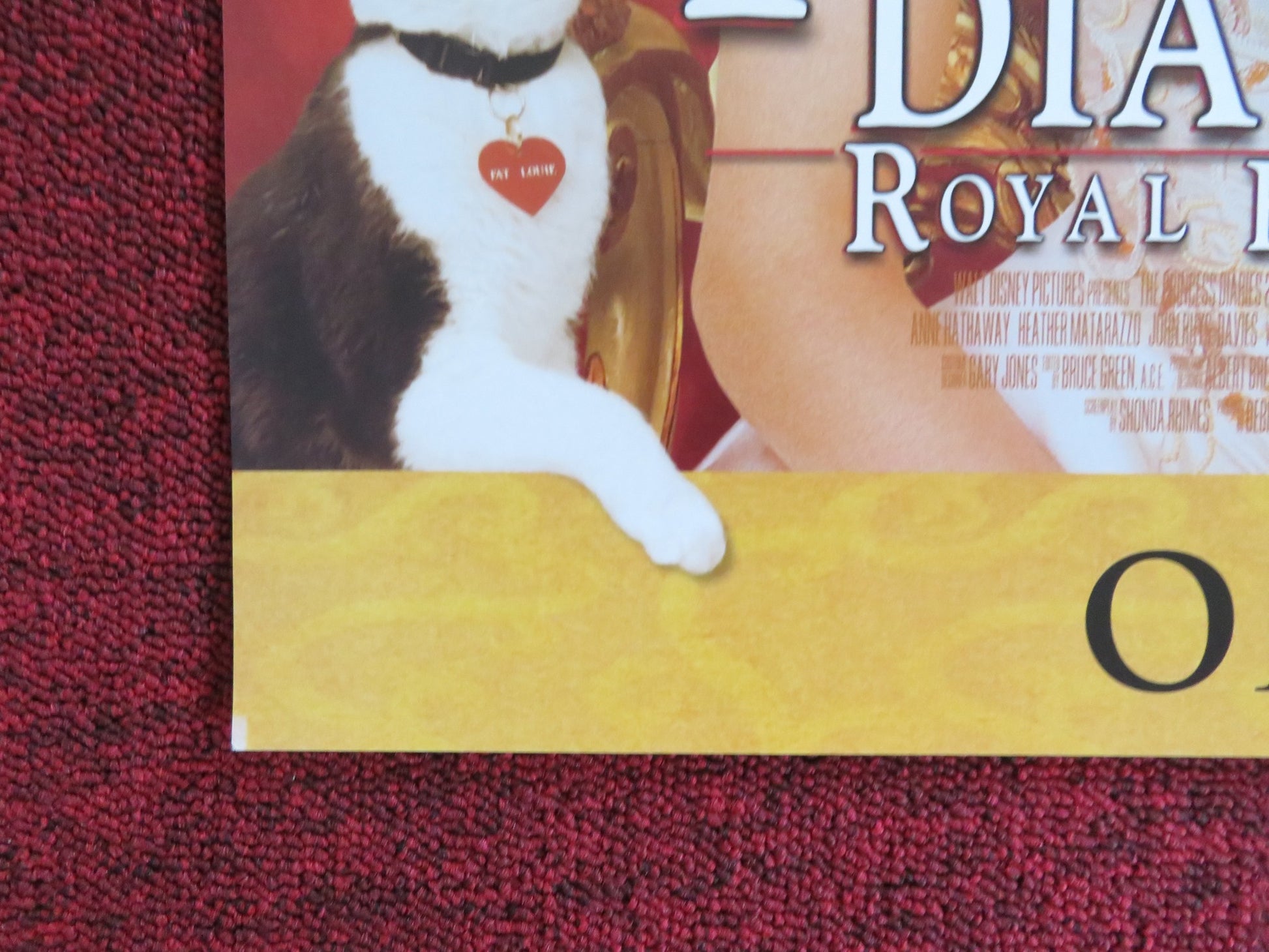 THE PRINCESS DIARIES 2: ROYAL ENGAGEMENT DVD POSTER ANNE HATHAWAY 2004 - Rendezvous Cinema
