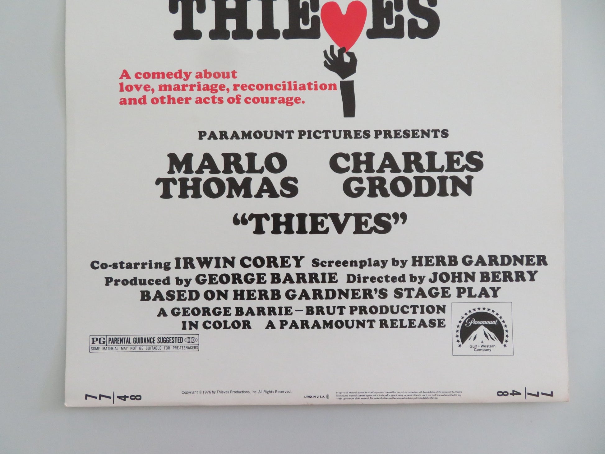 THIEVES US INSERT POSTER CHARLES GRODIN MARIO THOMAS 1976 - Rendezvous Cinema
