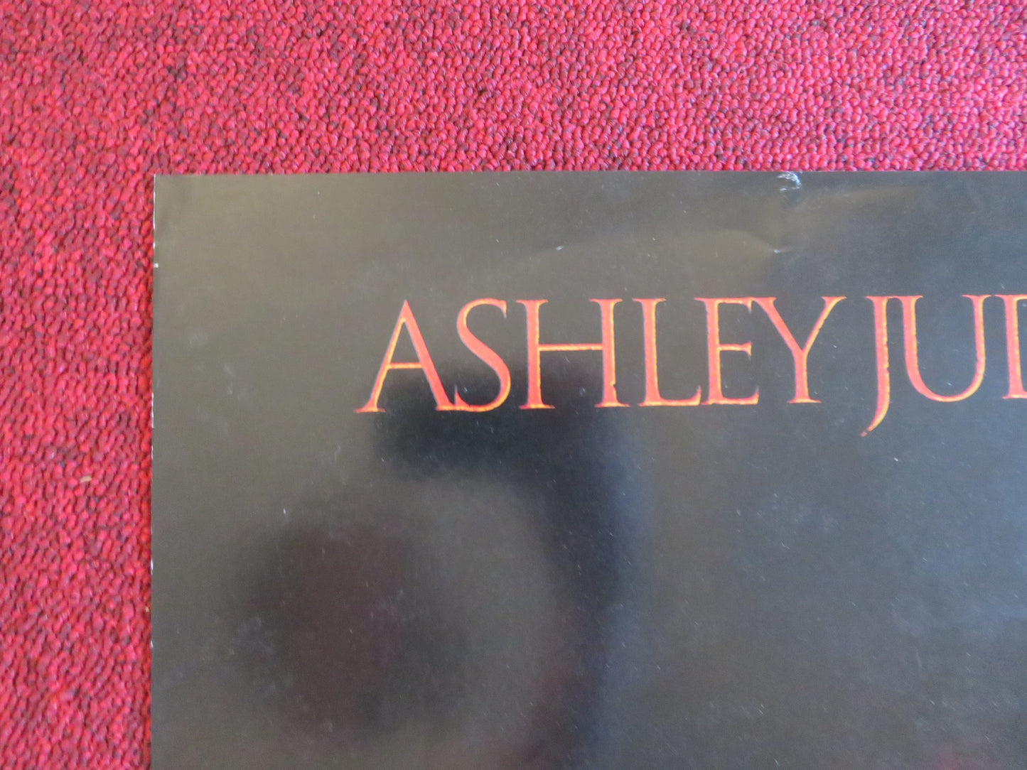 HIGH CRIMES VERSION A - b US ONE SHEET ROLLED POSTER ASHLEY JUDD M. FREEMAN 2002 - Rendezvous Cinema