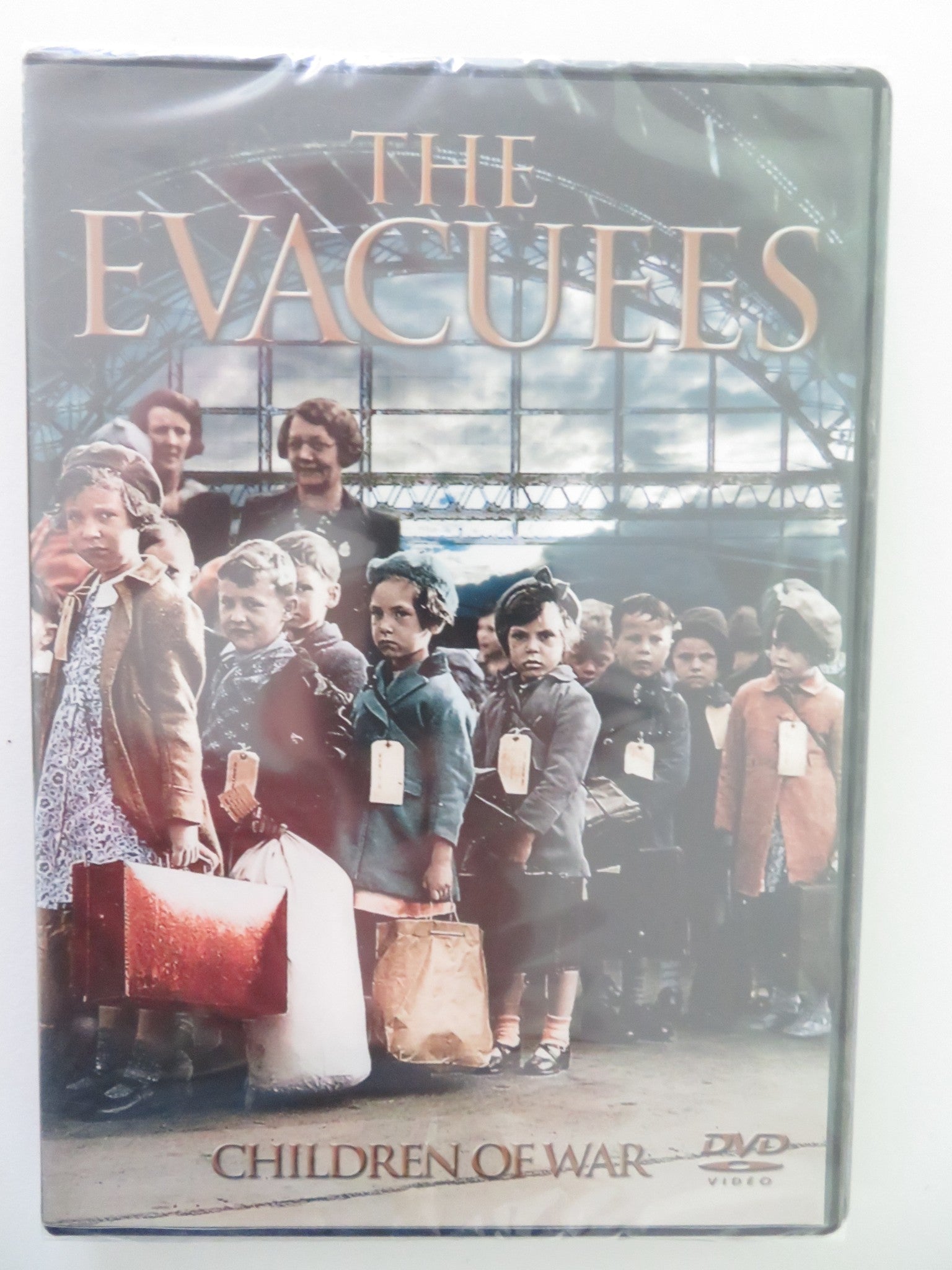 THE EVACUEES (DVD) MARGERY WITHERS IAN EAST 1975 REGION 0 - Rendezvous Cinema