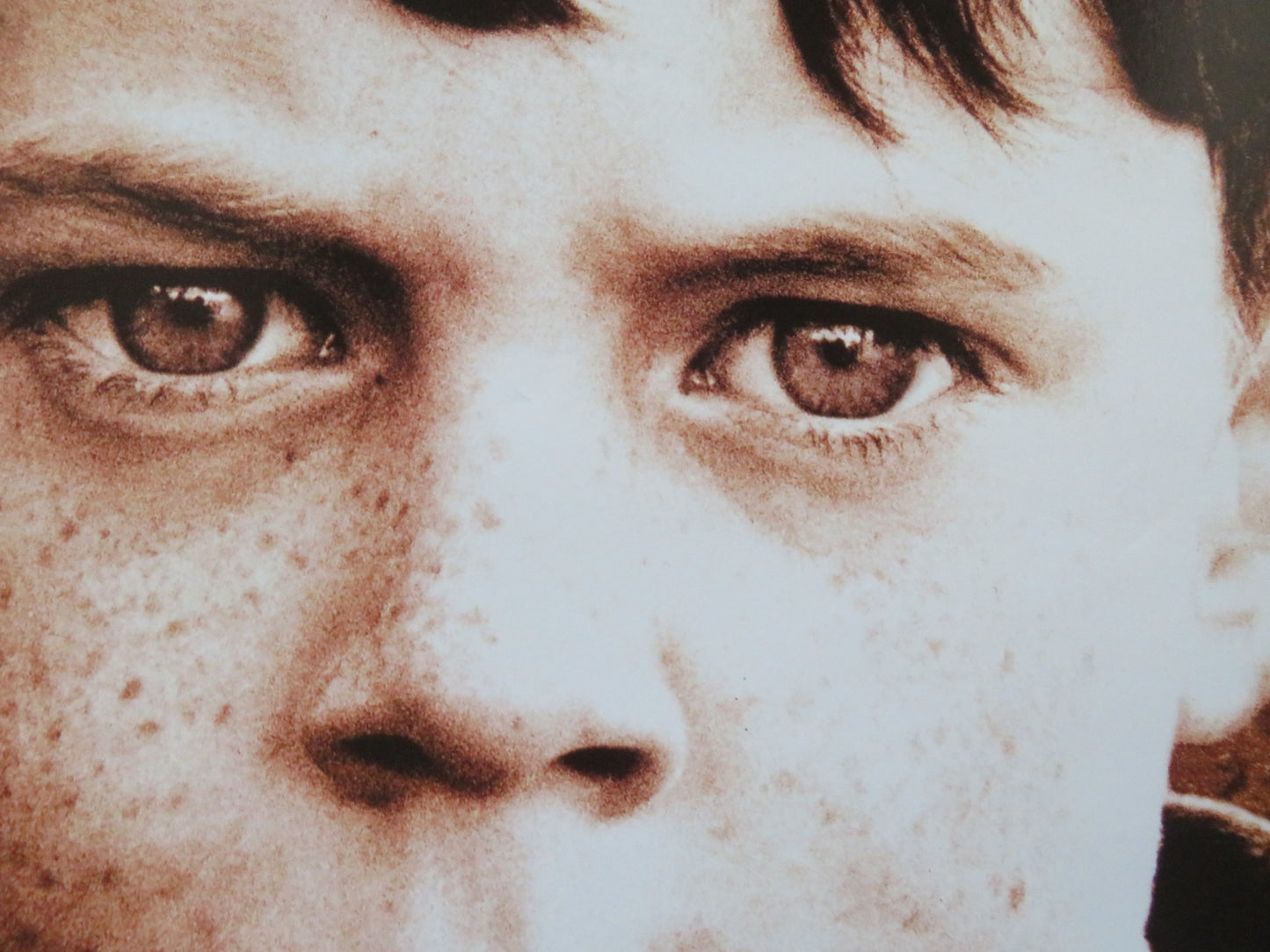 ANGELA'S ASHES VHS VIDEO POSTER EMILY WATSON ROBERT CARLYLE 1999 - Rendezvous Cinema