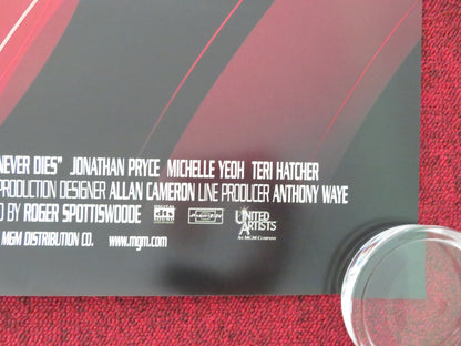 TOMORROW NEVER DIES US ONE SHEET ROLLED POSTER PIERCE BROSNAN TERI HATCHER 1997 - Rendezvous Cinema