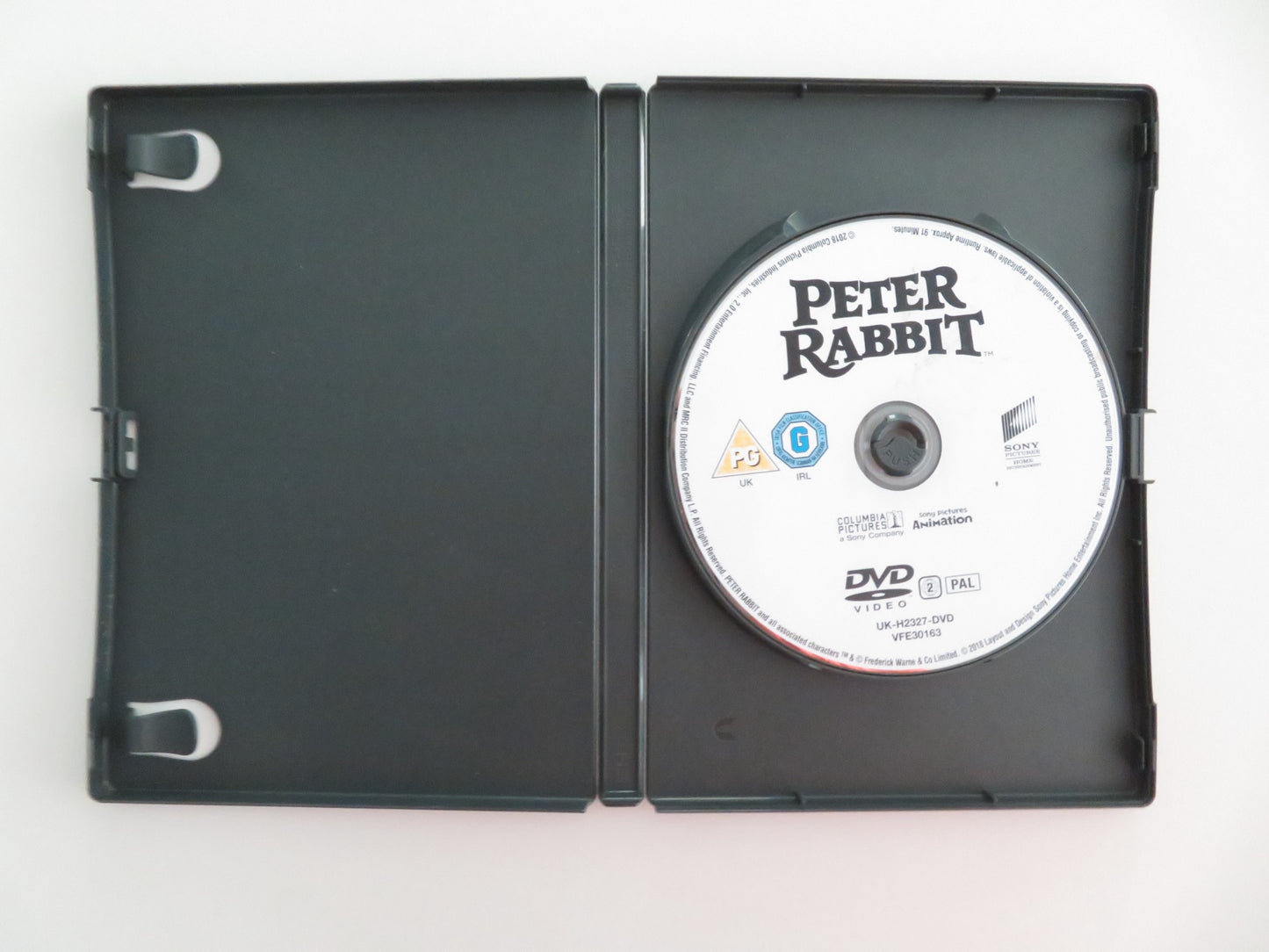PETER RABBIT (DVD) JAMES CORDON DOMHNALL GLEESON 2018 REGION 2