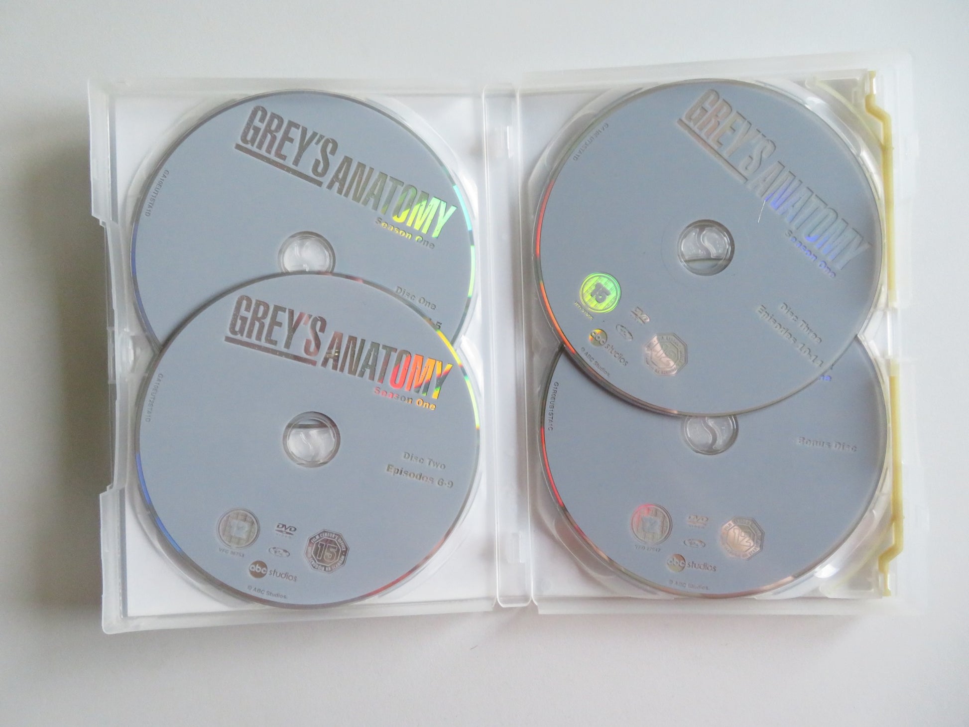 GREY'S ANATOMY - SEASON ONE - COLLECTOR'S EDITION (DVD) DEMPSEY 2005 REGION 2 - Rendezvous Cinema