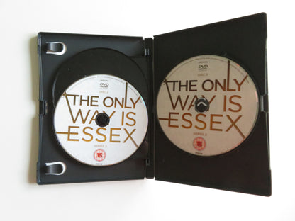 THE ONLY WAY IS ESSEX - SERIES 2 - 3 DISCS (DVD) TOWIE VAN OUTEN 2010 REGION 2 - Rendezvous Cinema