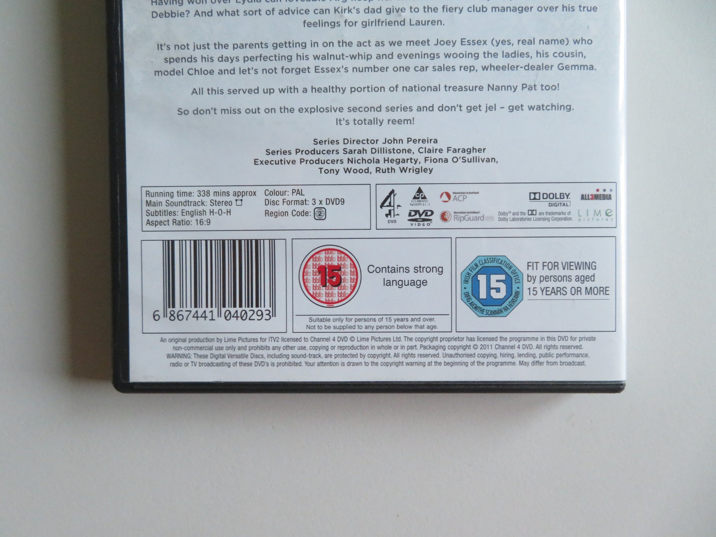 THE ONLY WAY IS ESSEX - SERIES 2 - 3 DISCS (DVD) TOWIE VAN OUTEN 2010 REGION 2 - Rendezvous Cinema