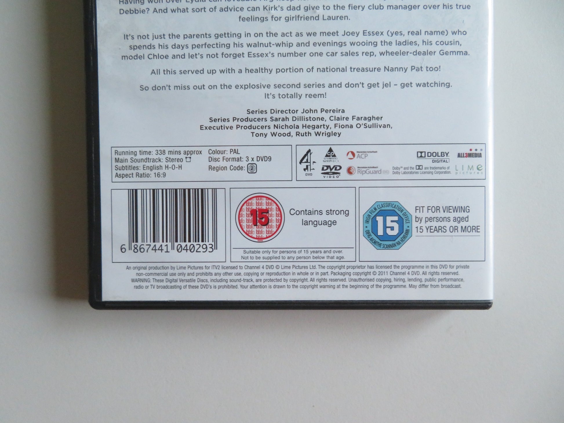 THE ONLY WAY IS ESSEX - SERIES 2 - 3 DISCS (DVD) TOWIE VAN OUTEN 2010 REGION 2 - Rendezvous Cinema