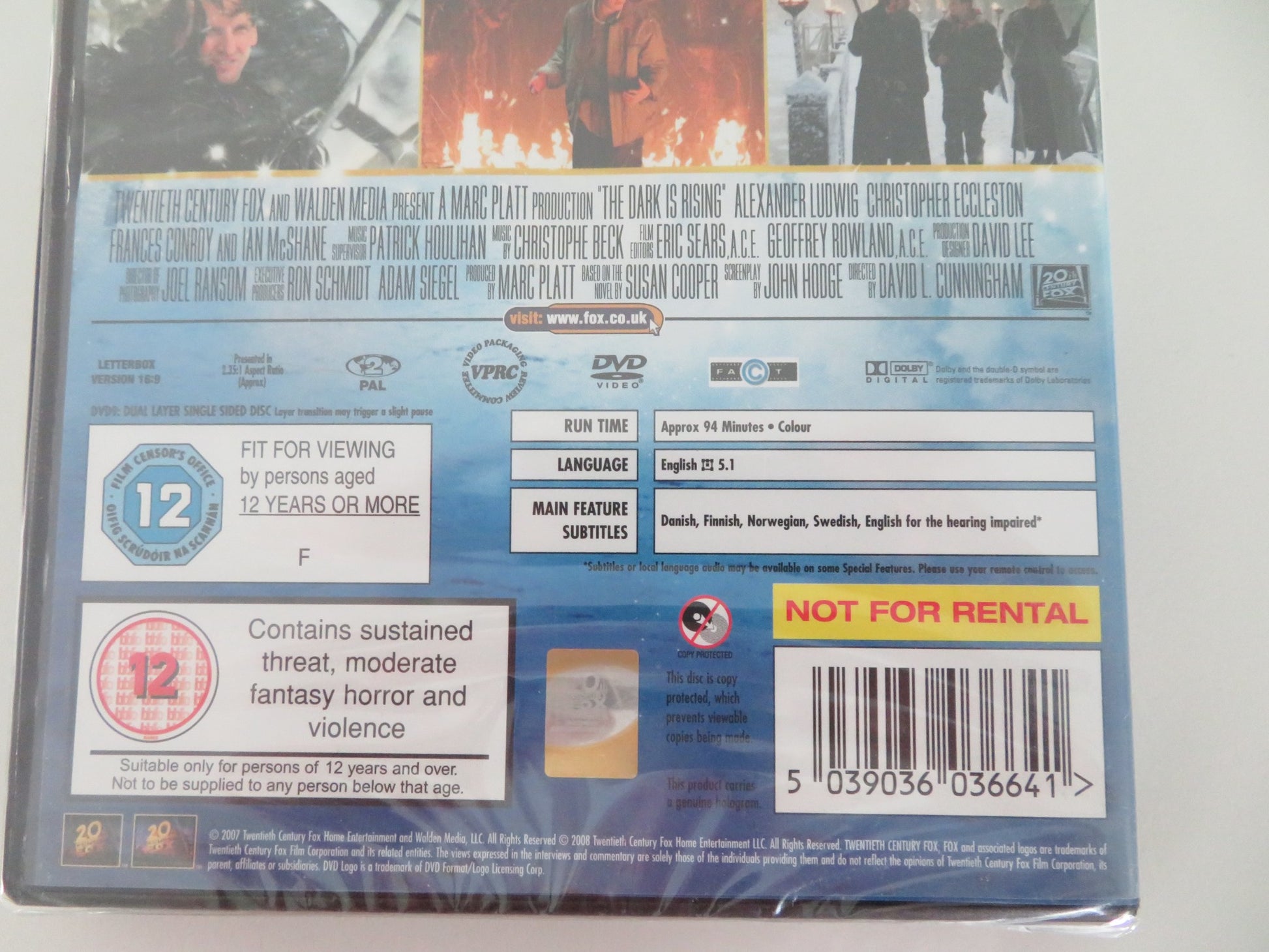 THE DARK IS RISING (DVD) ALEXANDER LUDWIG CHRISTOPHER ECCLESTON 2007 REGION 2 - Rendezvous Cinema