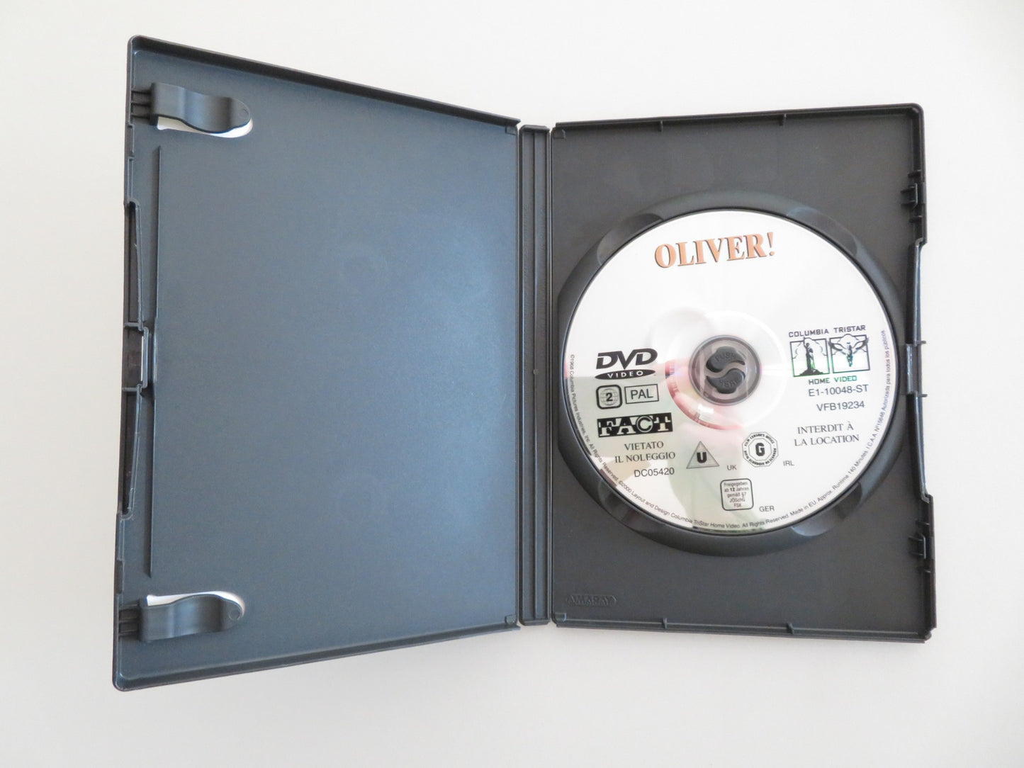 OLIVER! (DVD) RON MOODY OLIVER REED 1968 REGION 2