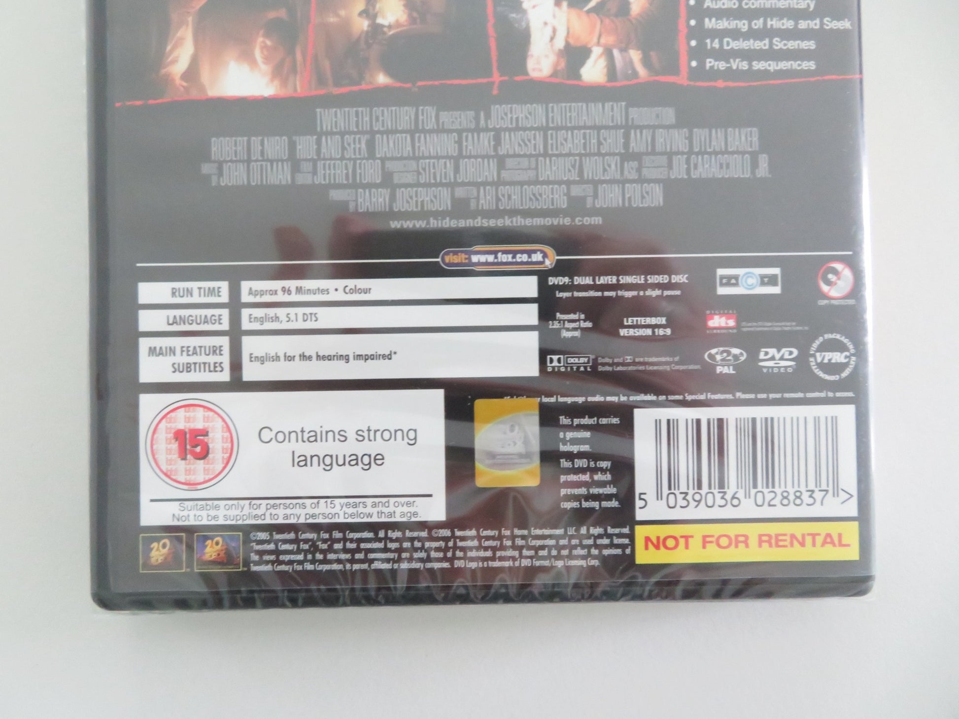 HIDE AND SEEK (DVD) ROBERT DE NIRO DAKOTA FANNING 2005 REGION 2 - Rendezvous Cinema