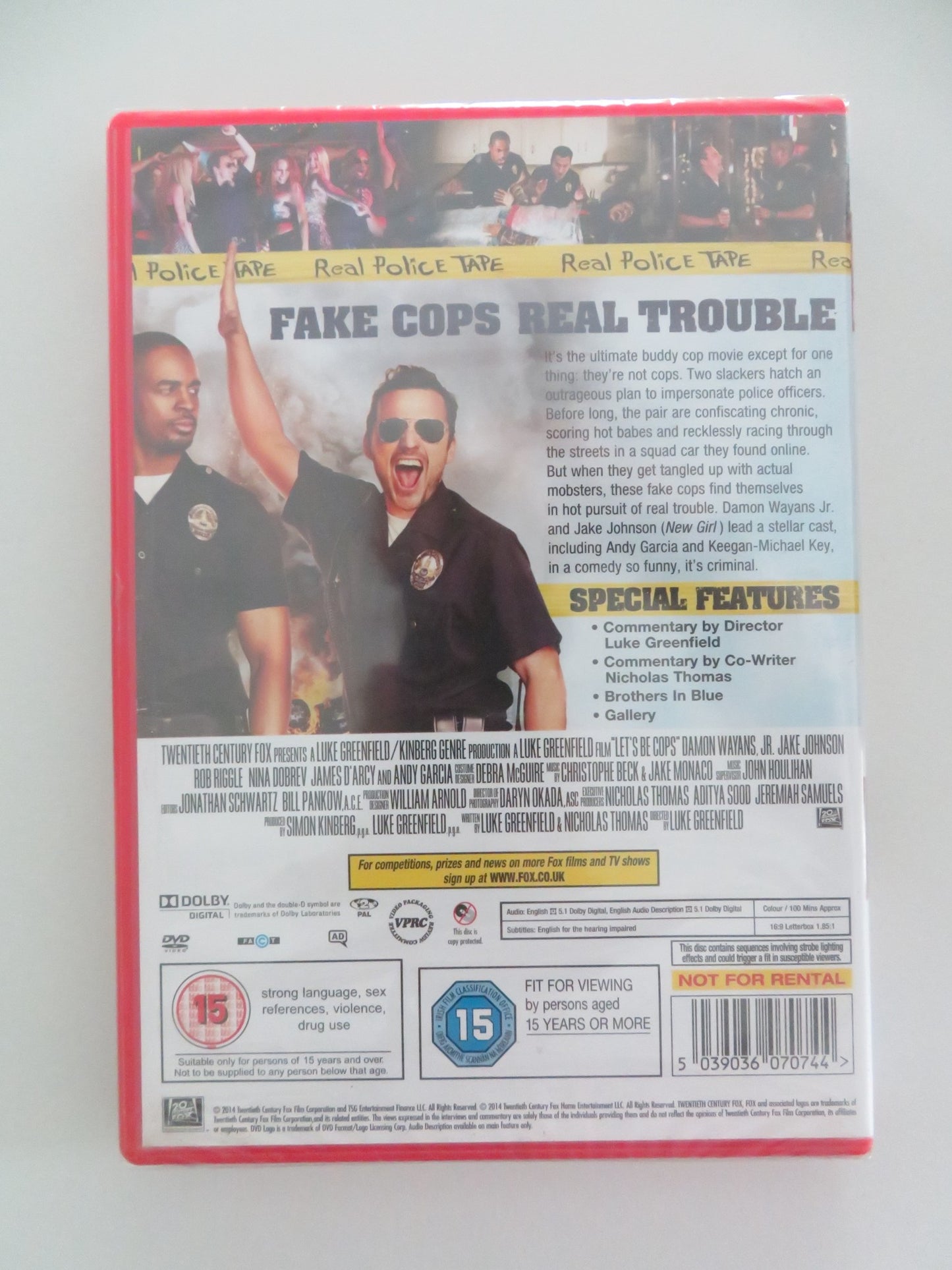 LET'S BE COPS (DVD) JAKE JOHNSON DAMON WAYANS JR. 2014 REGION 2 - Rendezvous Cinema