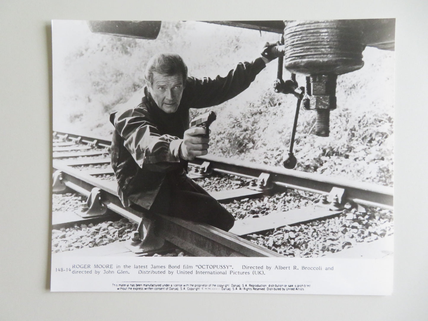 OCTOPUSSY MOVIE STILL PHOTO LOT OF 2 007 JAMES BOND ROGER MOORE MAUD ADAMS 1983