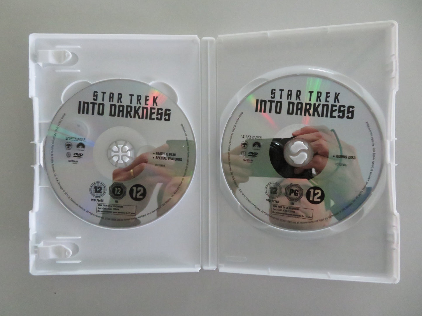 STAR TREK INTO DARKNESS (DVD) LEONARD NIMOY CHRIS PINE 2013 REGION 2